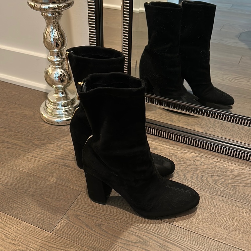 Guess Black Booties